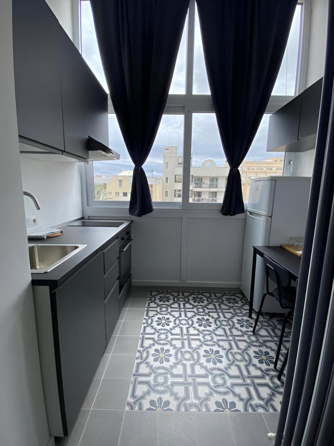 Bari Landlord 242 - Central Station Apartments Dış mekan fotoğraf