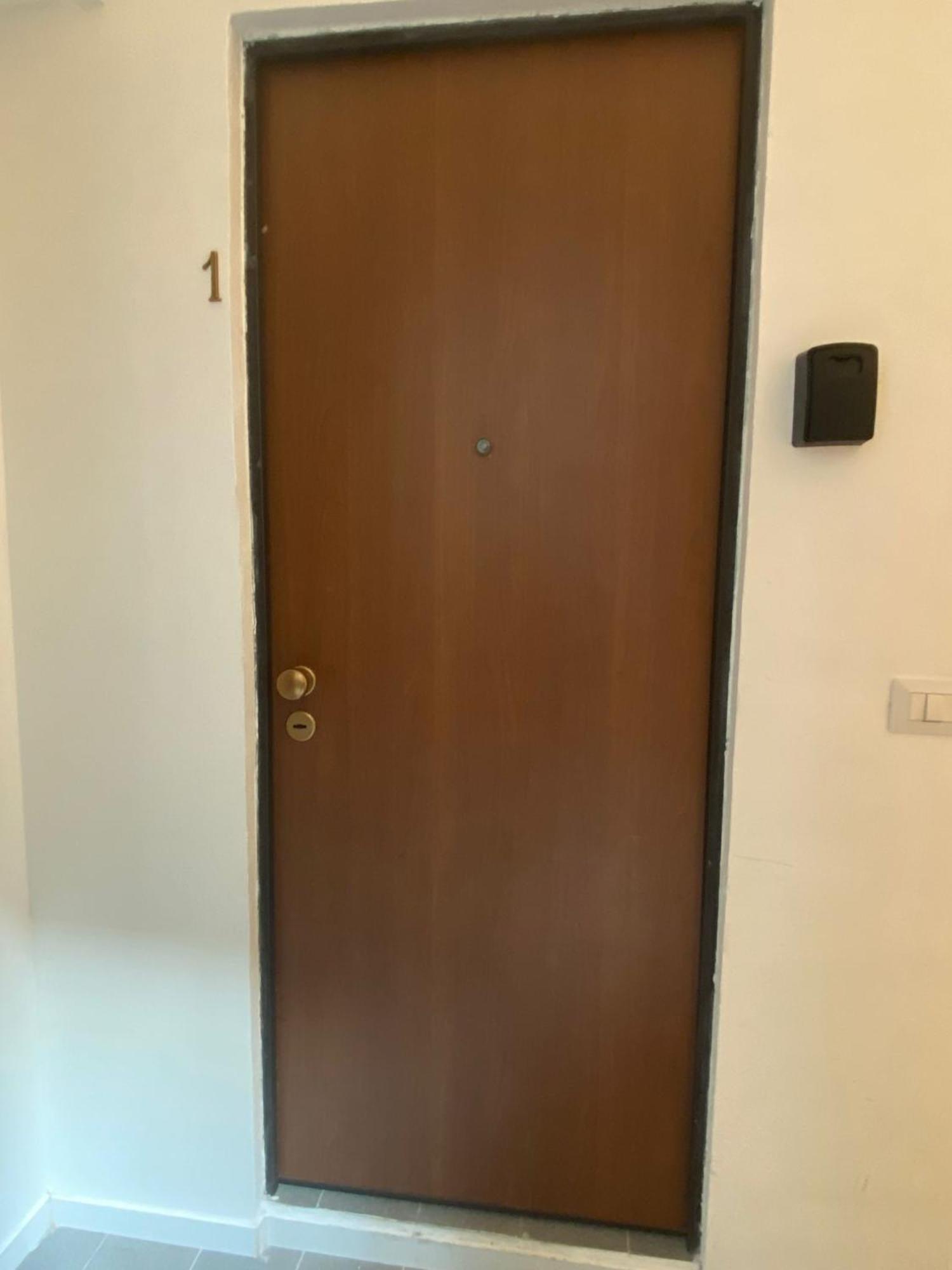 Bari Landlord 242 - Central Station Apartments Dış mekan fotoğraf
