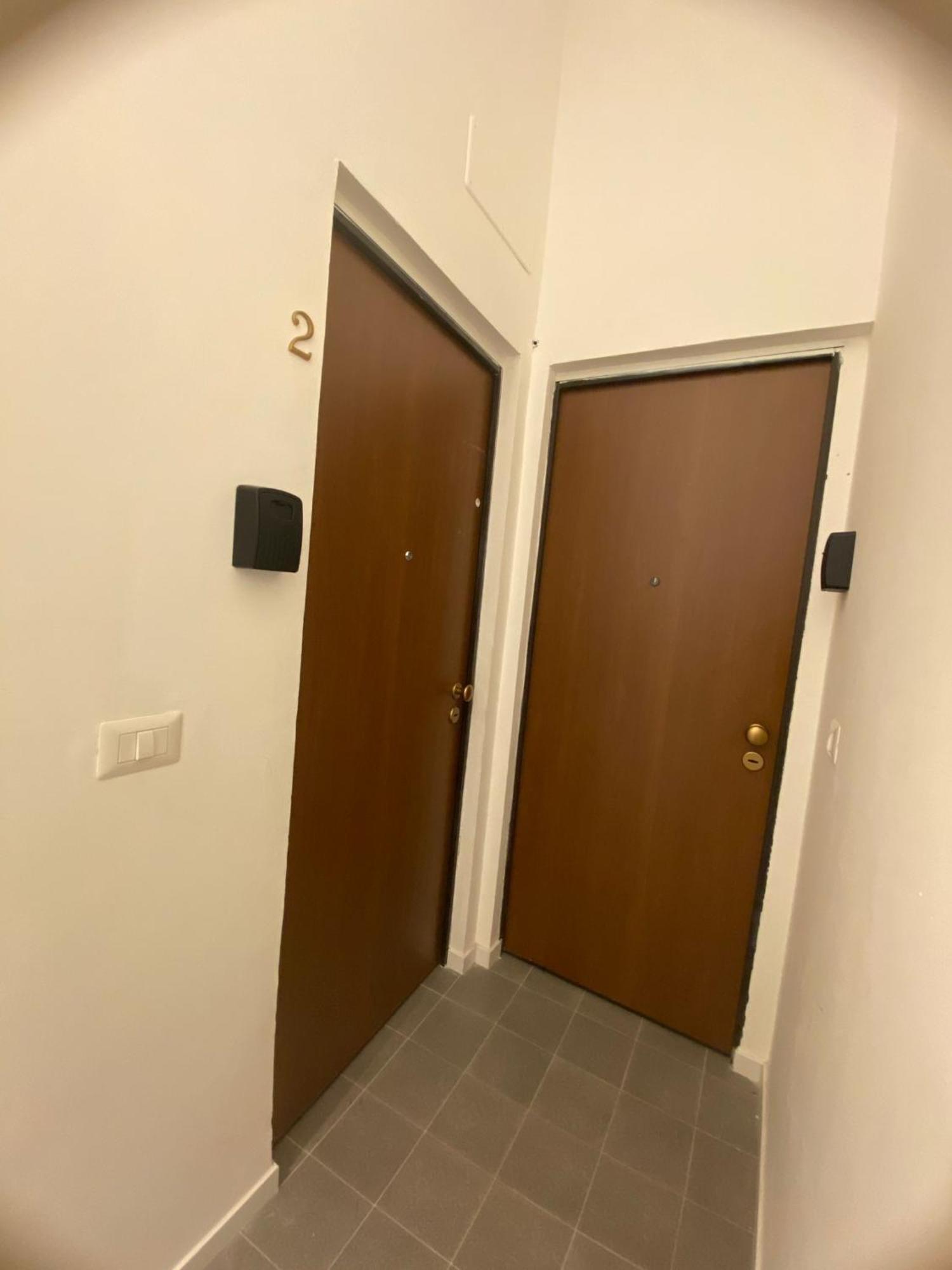 Bari Landlord 242 - Central Station Apartments Dış mekan fotoğraf
