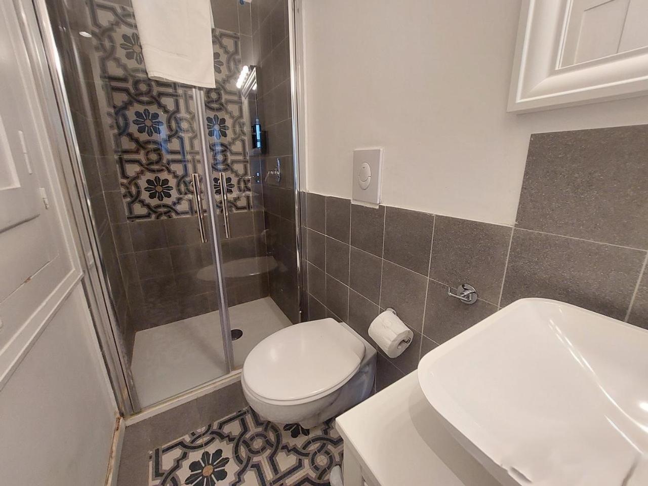 Bari Landlord 242 - Central Station Apartments Dış mekan fotoğraf