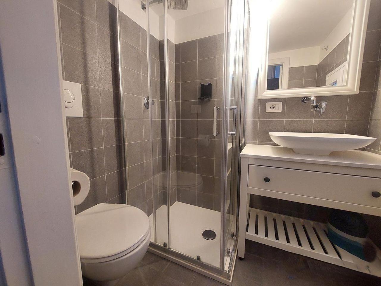 Bari Landlord 242 - Central Station Apartments Dış mekan fotoğraf