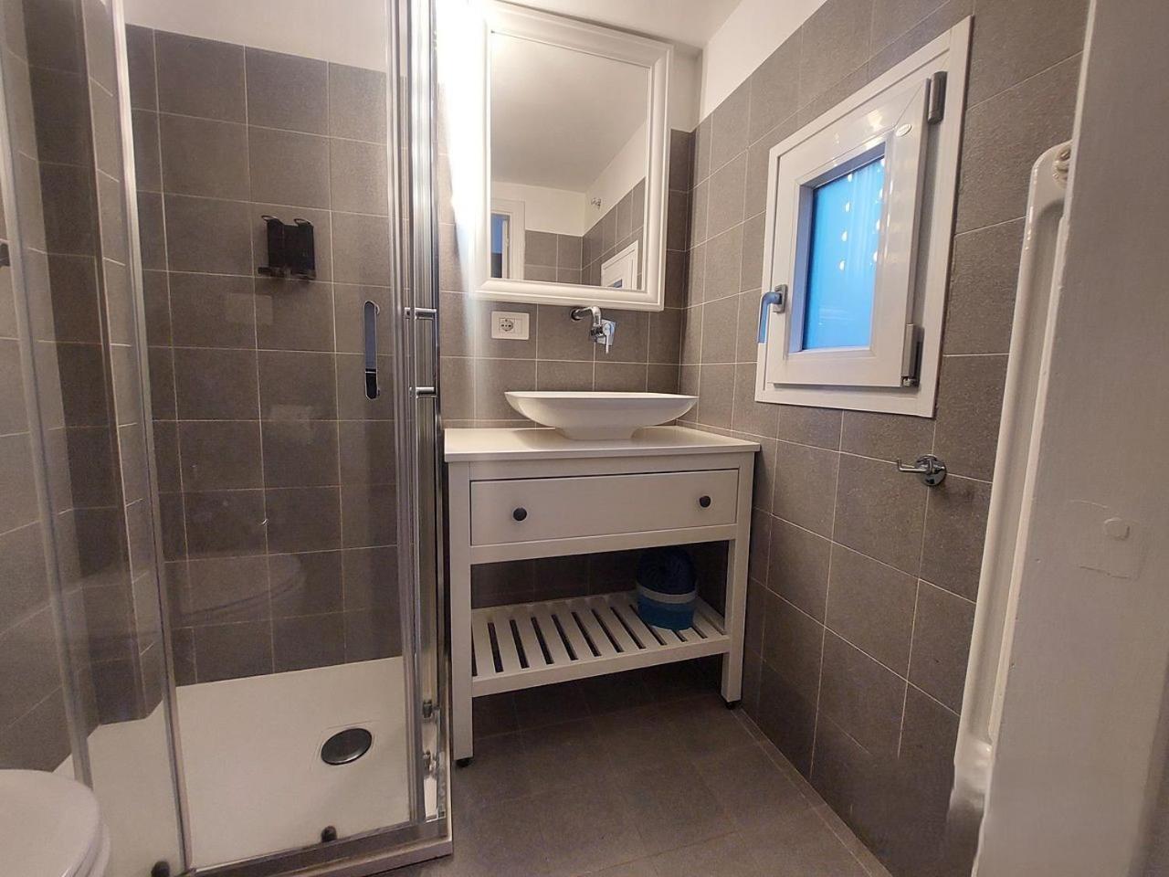Bari Landlord 242 - Central Station Apartments Dış mekan fotoğraf