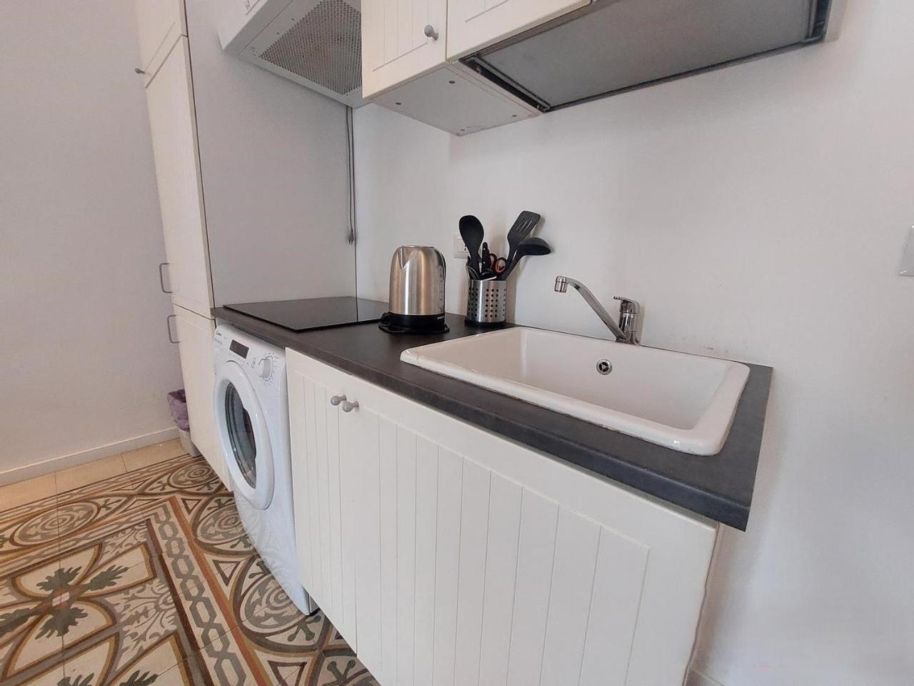 Bari Landlord 242 - Central Station Apartments Dış mekan fotoğraf